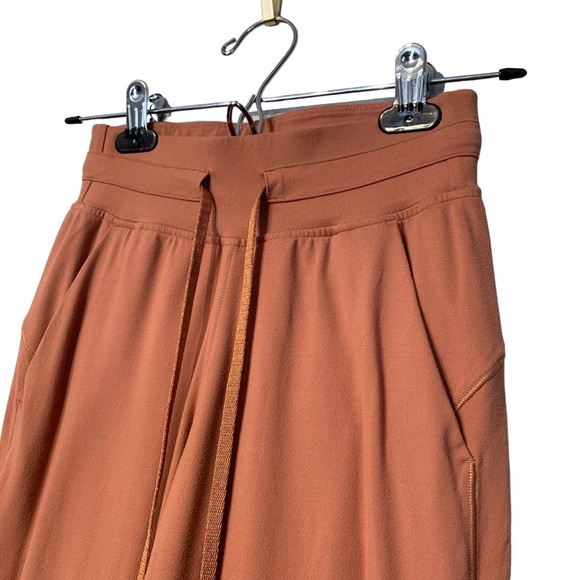 LULULEMON | Ready to Rulu‎ Jogger 29" - Desert Sun - Size 0 - Picture 5 of 15